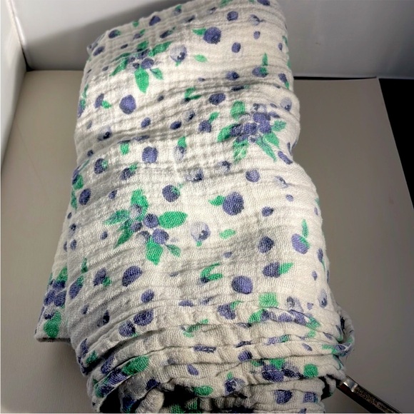Little Unicorn Cotton Muslin Single Newborn Swaddle Organic- Blueberry Print - Picture 4 of 9